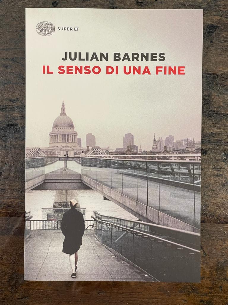 Il senso di una fine di Julian Barnes, Mondolibri su licenza Einaudi,  Copertina rigida - Anobii